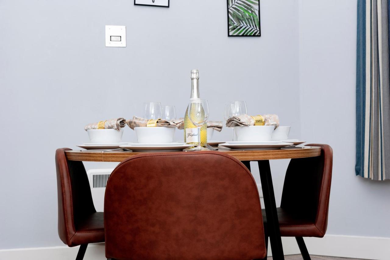 Apartment Seven